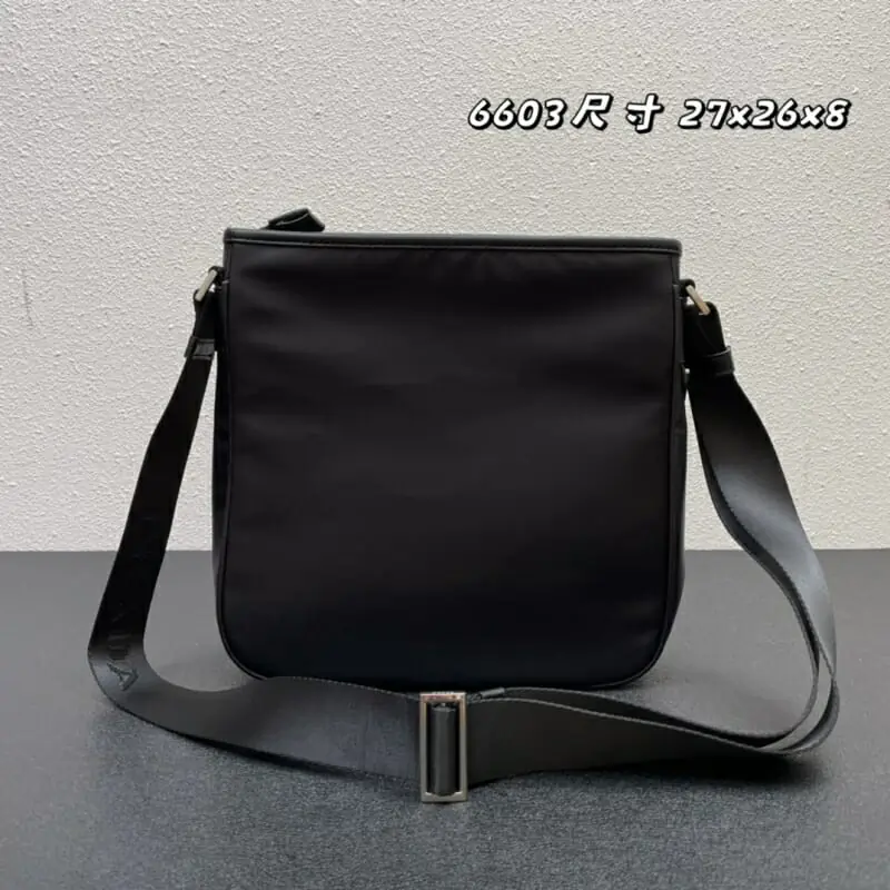 prada aaa homme mini sac a main s_123b3a71